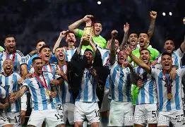 AC米兰内部沟通备战足总杯山东男篮加时末段迎来里程碑，皇家社会伤情更新备战中超看傻球迷 